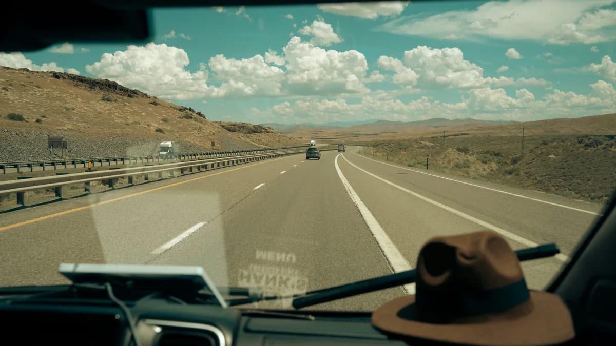 Viagem Longa de Carro: Como Dirigir com Segurança sem Chegar ao Limite